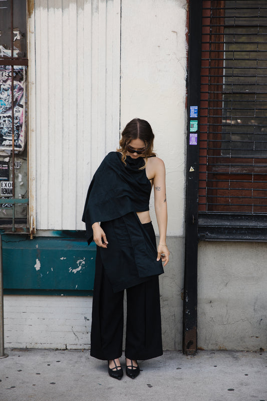 11 Pleated Trouser